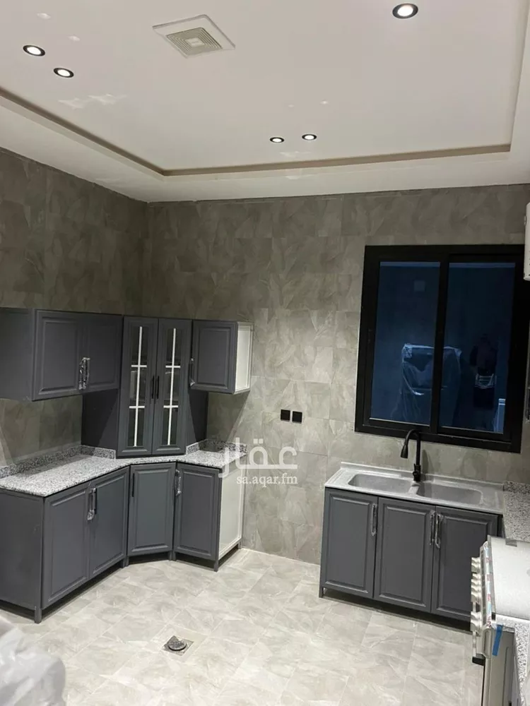 فيلا للإيجار في شارع العباس بن جرير, حي بدر, مدينة الرياض, منطقة الرياض صورة 2