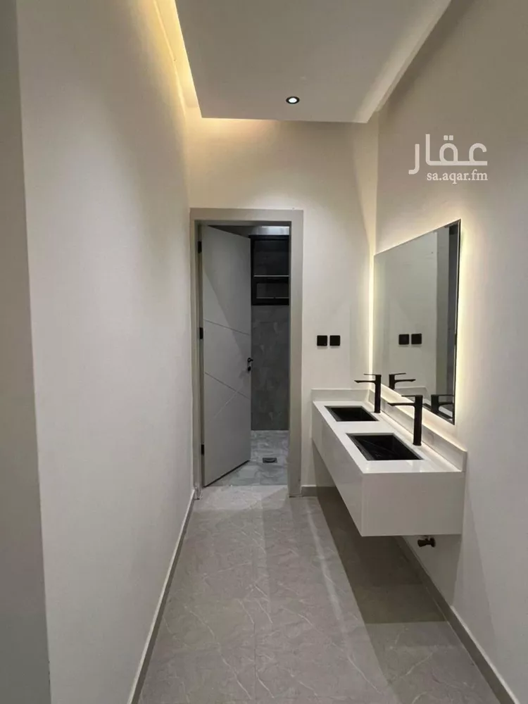 فيلا للإيجار في شارع العباس بن جرير, حي بدر, مدينة الرياض, منطقة الرياض صورة 3