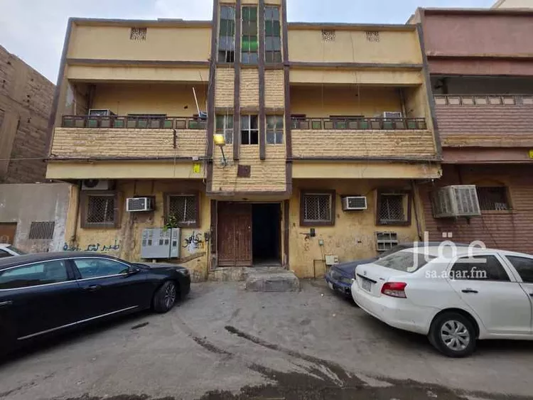 عمارة للبيع في شارع حمد بن فريد ، حي منفوحة ، الرياض ، منطقة الرياض صورة 2