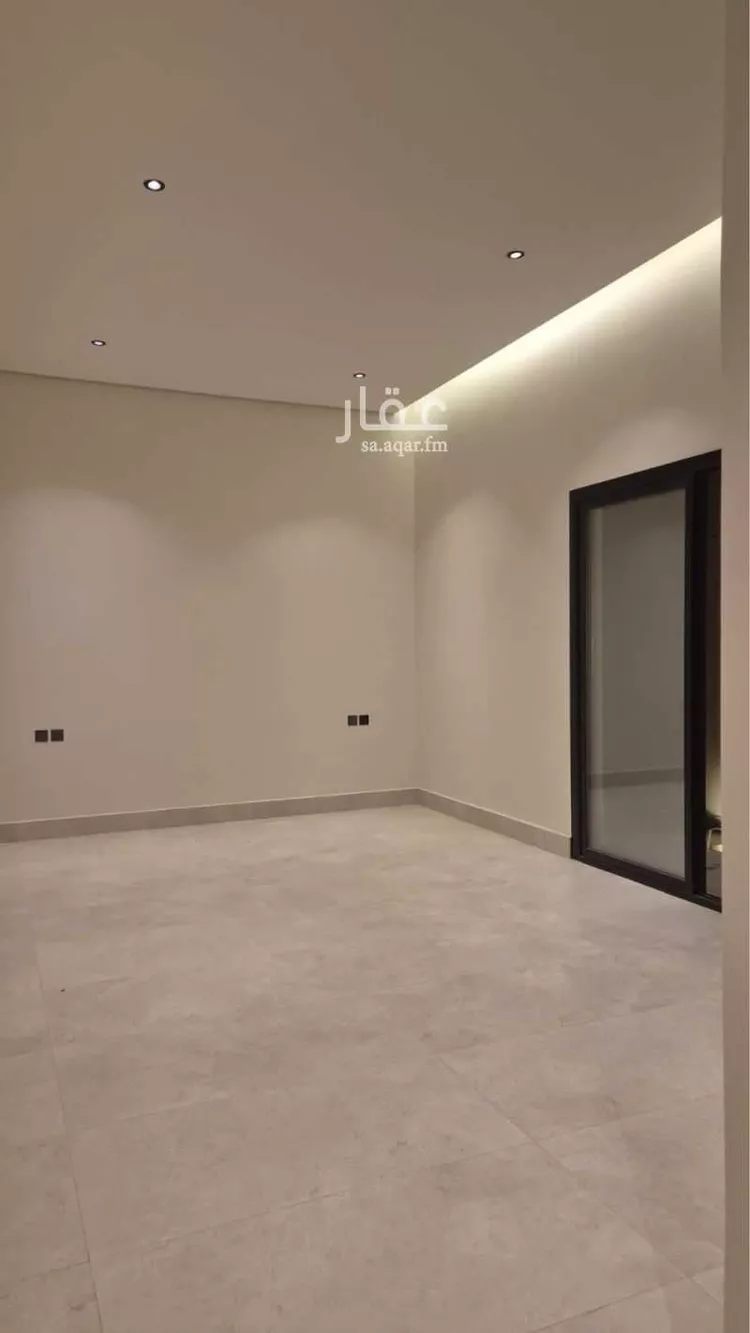 Floor for Sale in Riyadh An Nadhim 12