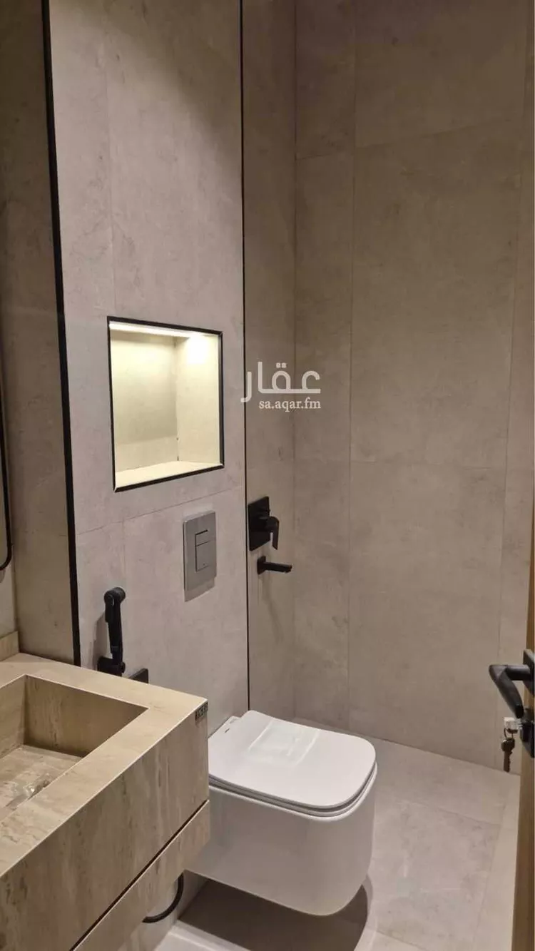 Floor for Sale in Riyadh An Nadhim 14
