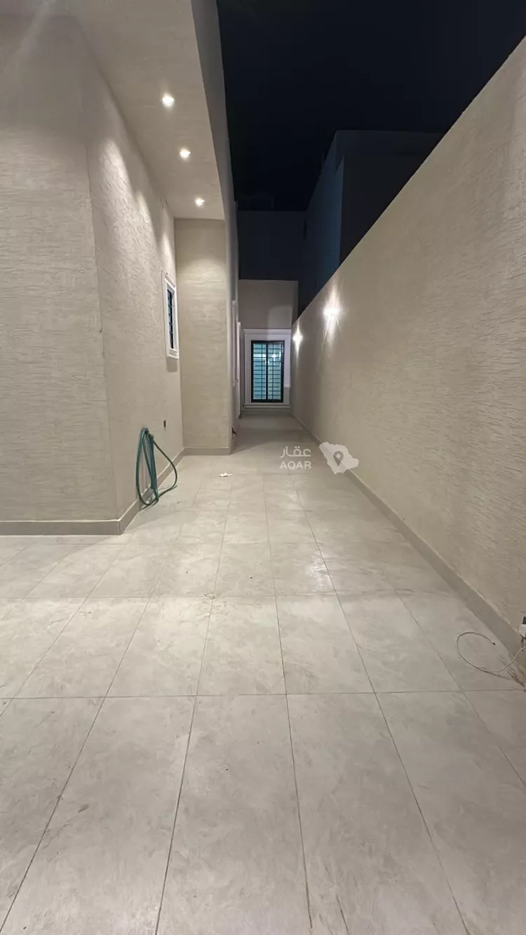 دور للبيع في شارع الحرف, حي النظيم, مدينة الرياض, منطقة الرياض 2