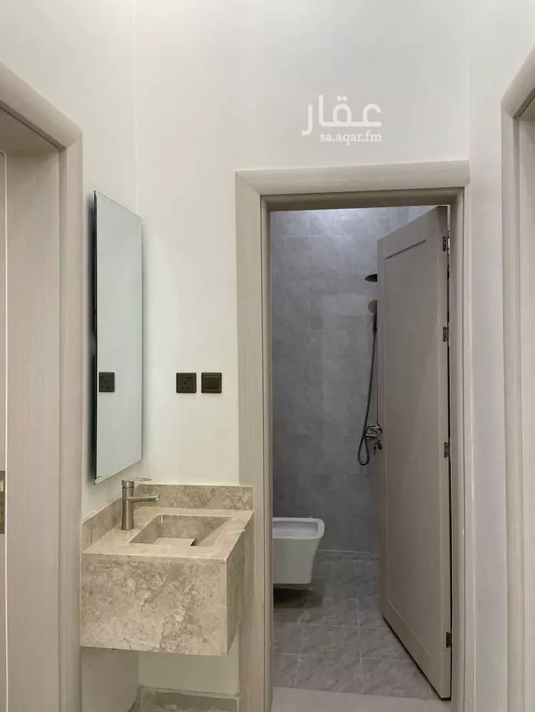 دور للبيع في شارع شارع رقم 151, حي الجنادرية, مدينة الرياض, منطقة الرياض صورة 2