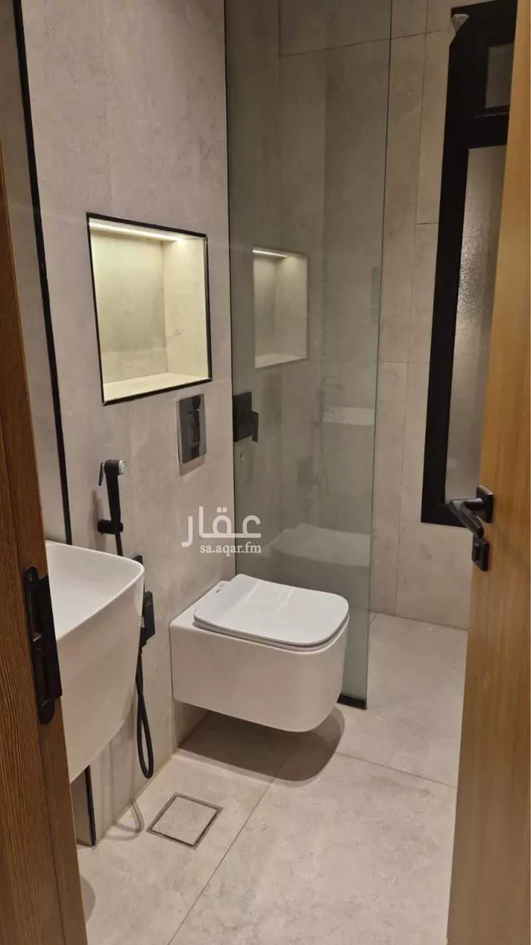 Floor for Sale in Riyadh An Nadhim 9
