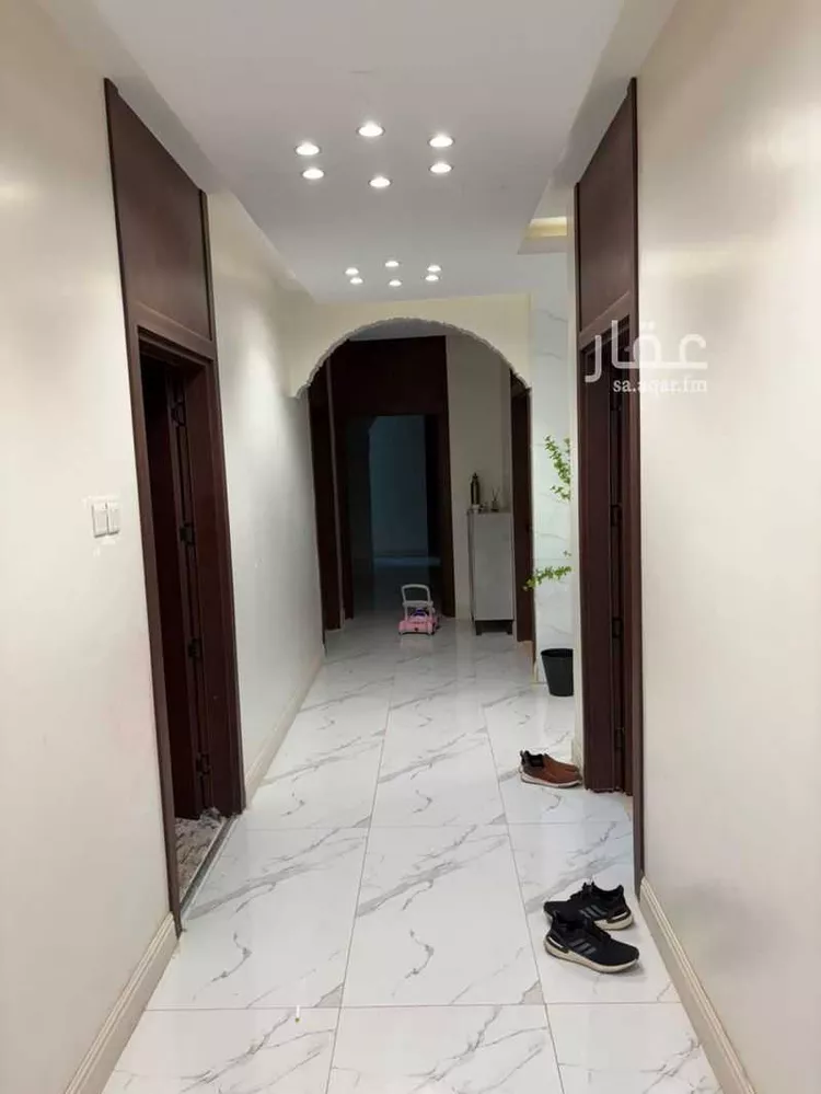 فيلا للبيع في شارع البريمي, حي النظيم, مدينة الرياض, منطقة الرياض 8