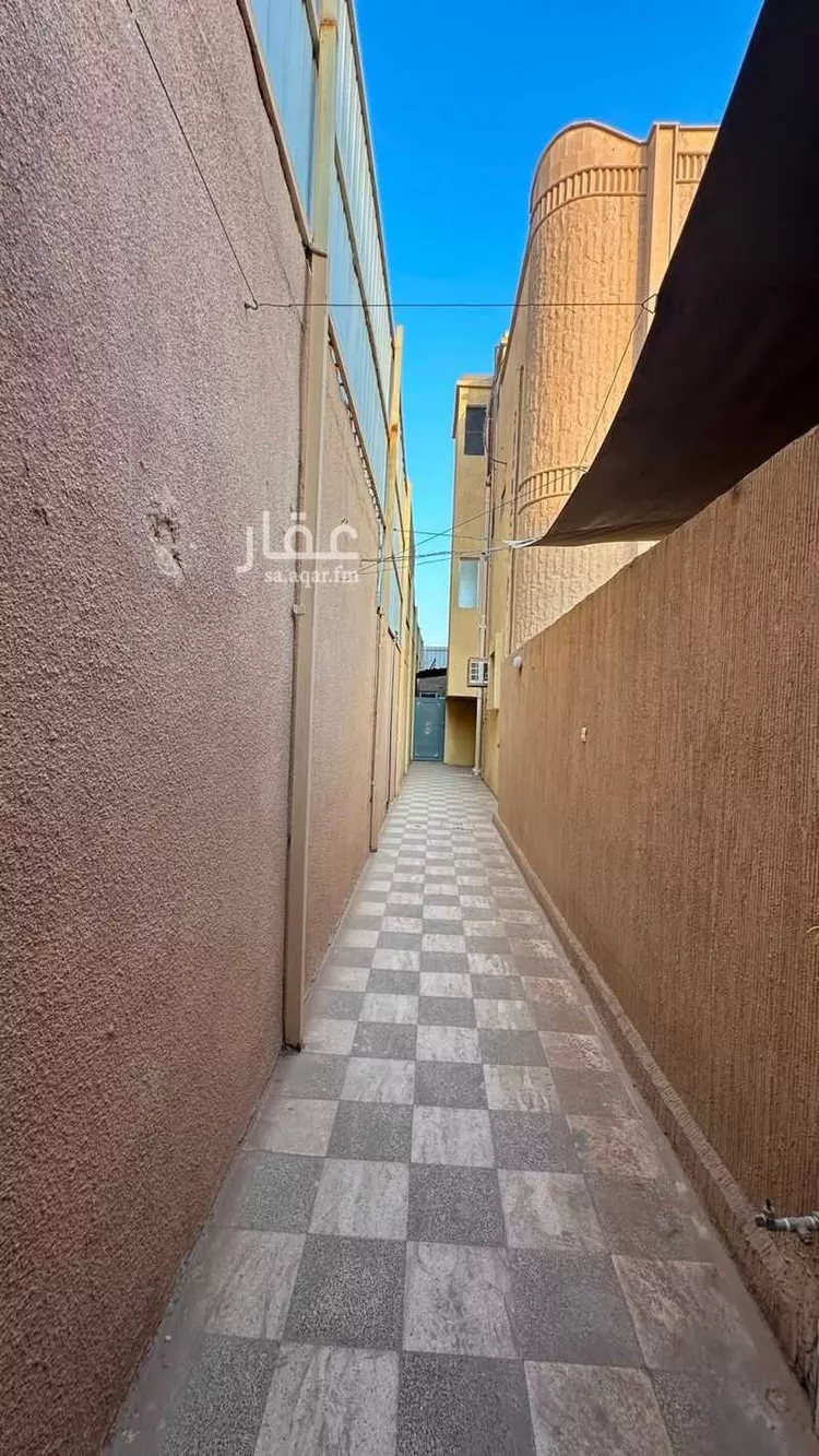 فيلا للبيع في شارع البريقات, حي النظيم, مدينة الرياض, منطقة الرياض 7