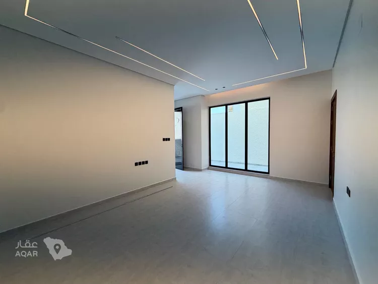 Floor for Sale in Al Kharj Al Safaa 4