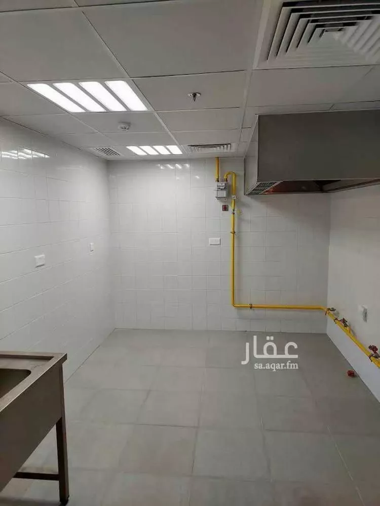 عمارة للإيجار في شارع سعد بن معاذ, حي غرناطة, مدينة الدمام, المنطقة الشرقية