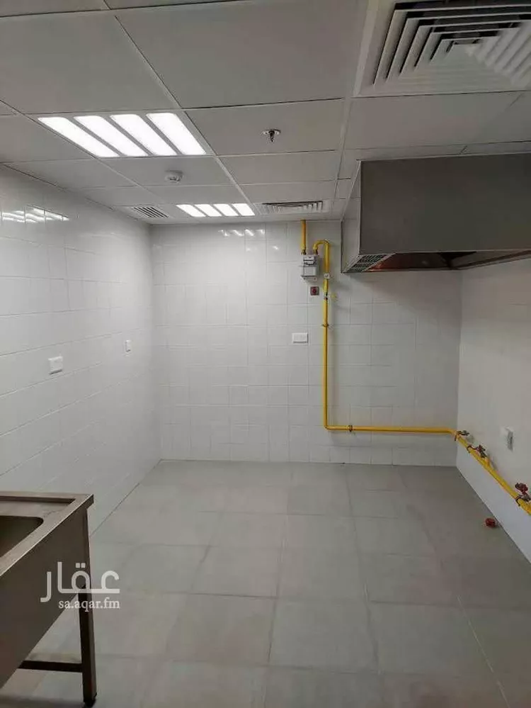 عمارة للإيجار في شارع عمر بن الخطاب الفرعي, حي الروضة, مدينة بريده, منطقة القصيم