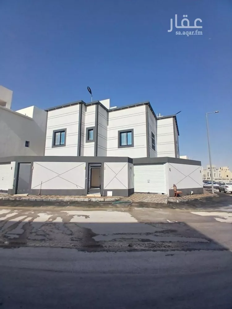 Floor for Sale in Riyadh Badr