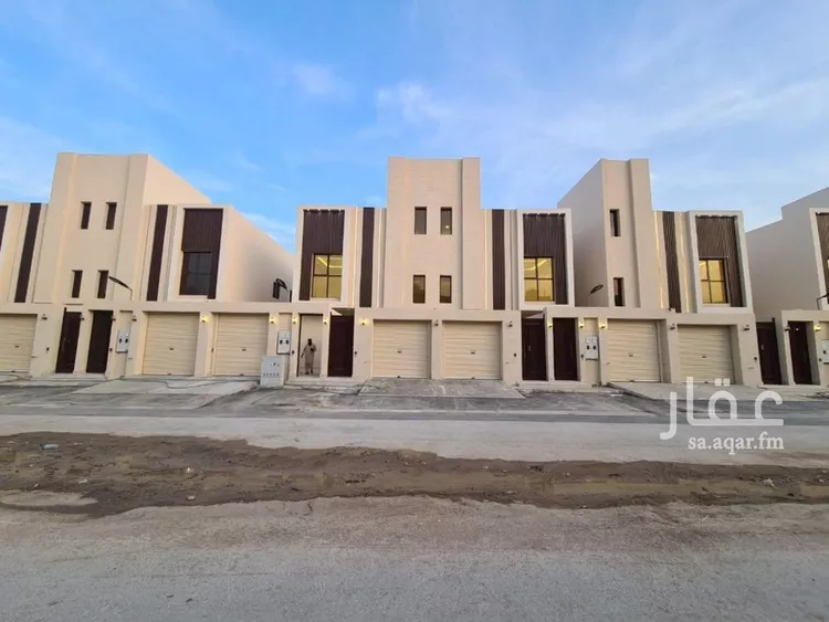 دور للبيع في شارع ممر1, حي عكاظ, مدينة الرياض, منطقة الرياض صورة 2