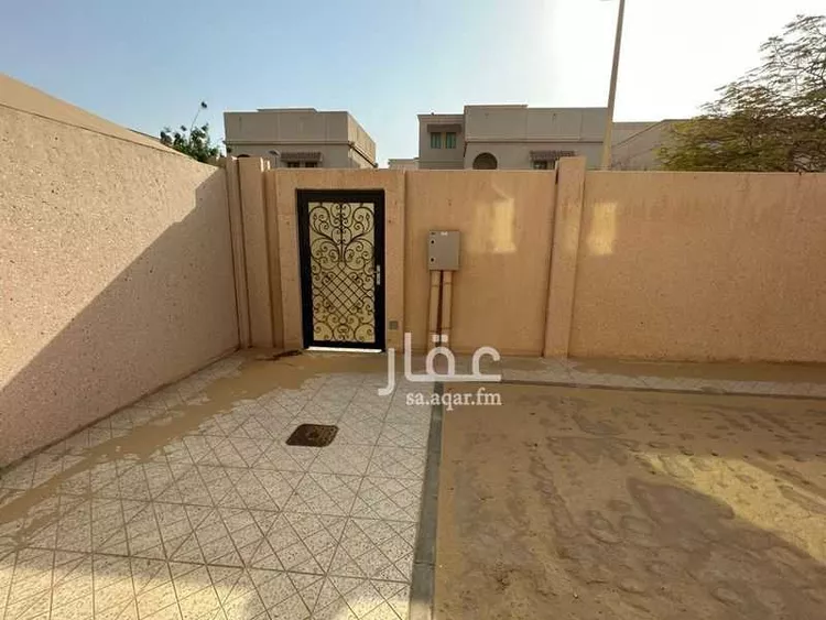 فيلا للبيع في شارع العنبرية, حي جلمودة, مدينة مدينه الجبيل الصناعيه, المنطقة الشرقية صورة 2