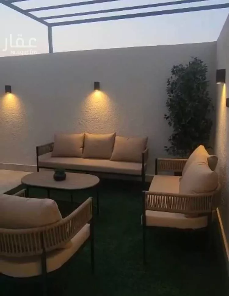 دور للبيع في شارع رافع ابن مالك, حي نوارة, مدينة المزاحمية, منطقة الرياض