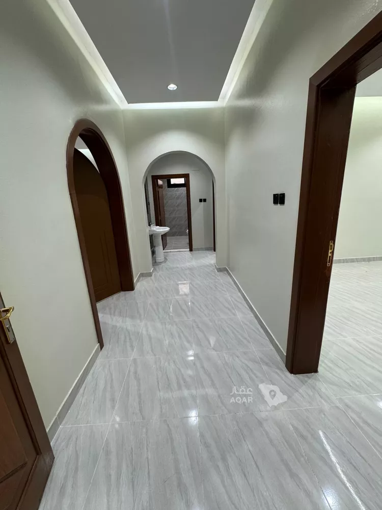 Building for Sale in Medina Al Duwaimah 11