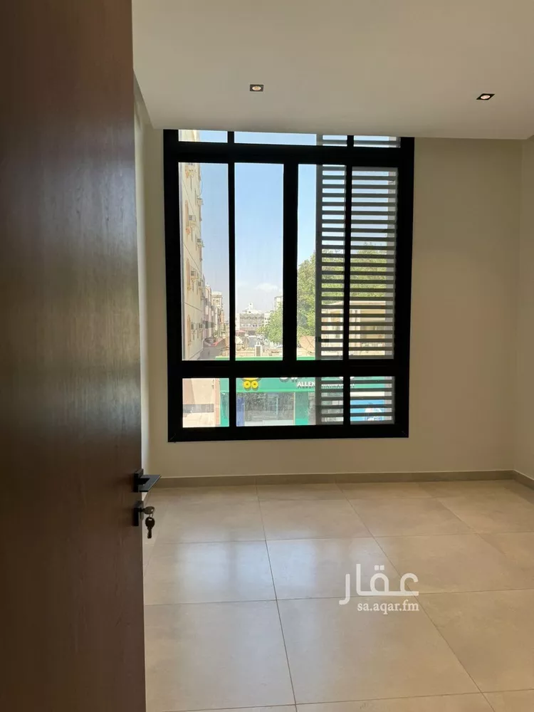 شقة للبيع في شارع المعاون, حي العزيزية, مدينة جدة, منطقة مكة المكرمة 12