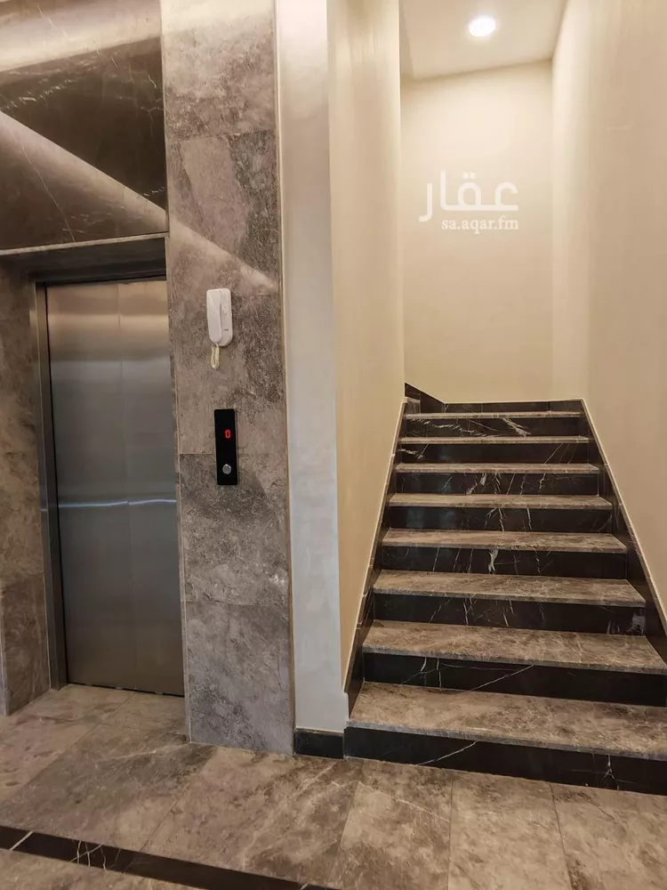 شقة للبيع في شارع شعيب بناق, حي العزيزية, مدينة جدة, منطقة مكة المكرمة