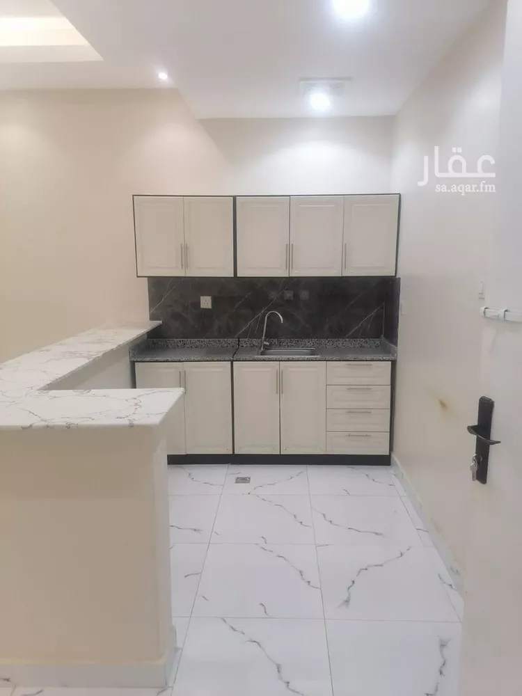 شقة للإيجار في شارع أبي الفتوح الخباز, حي اليرموك, مدينة الرياض, منطقة الرياض صورة 2