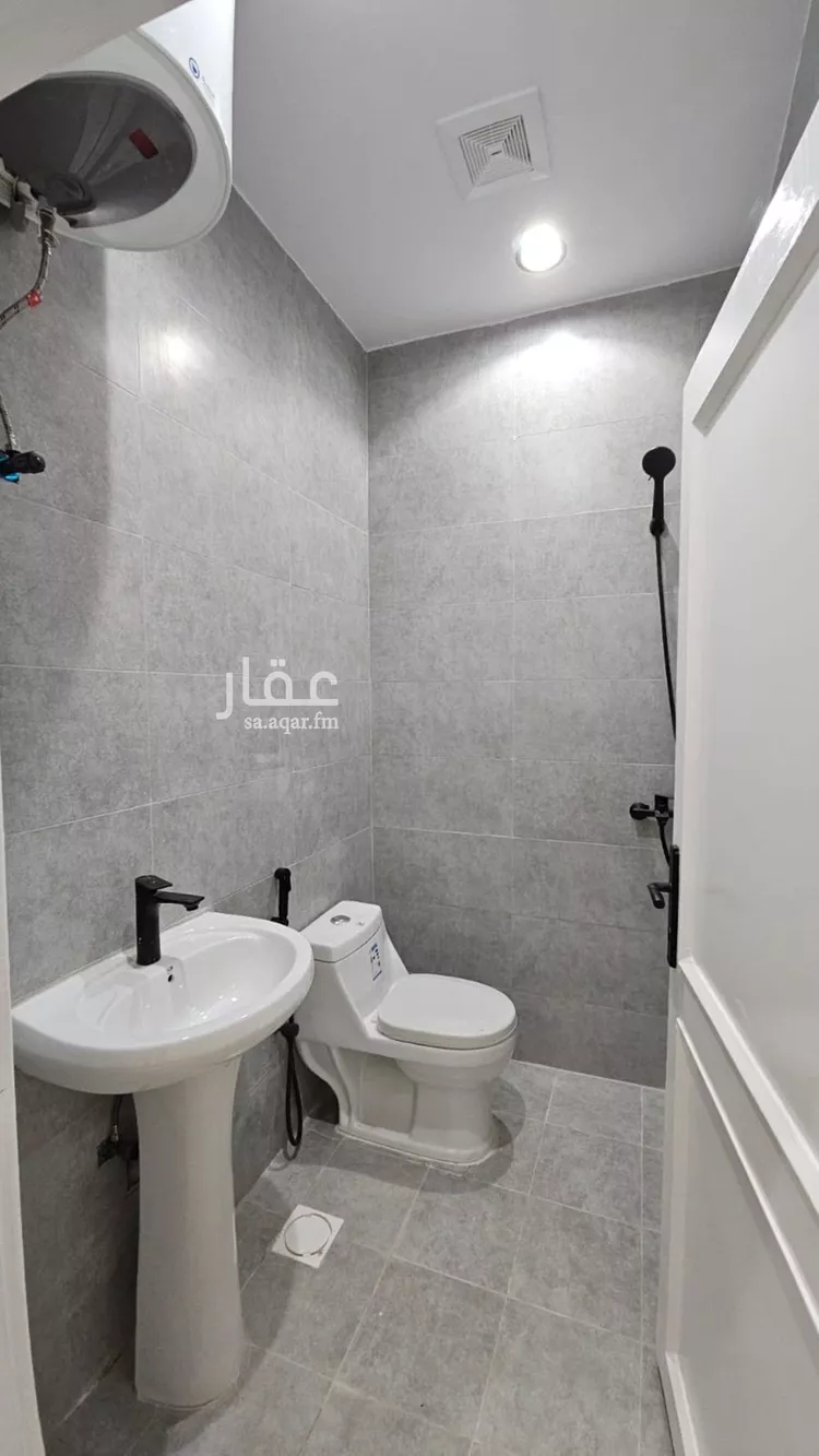 شقة للإيجار في شارع عبدالرحمن بن عزاز, حي الشهداء, مدينة الرياض, منطقة الرياض صورة 5