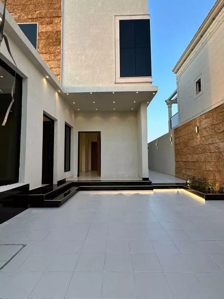 فيلا للبيع في شارع ميدان غربي, حي الملك فهد, مدينة عنيزة, منطقة القصيم صورة 4