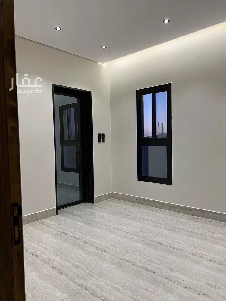 فيلا للبيع في شارع خلاد بن رافع, حي الملك فهد, مدينة عنيزة, منطقة القصيم صورة 3