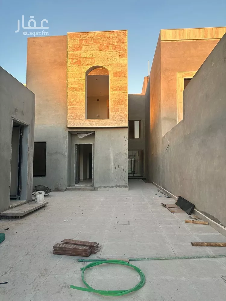 فيلا للبيع في شارع الحارث بن زيد الأوسي, حي الملك فهد, مدينة عنيزة, منطقة القصيم