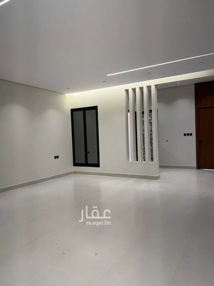فيلا للبيع في شارع وادي الباطن, حي الملك فهد, مدينة عنيزه, منطقة القصيم صورة 3