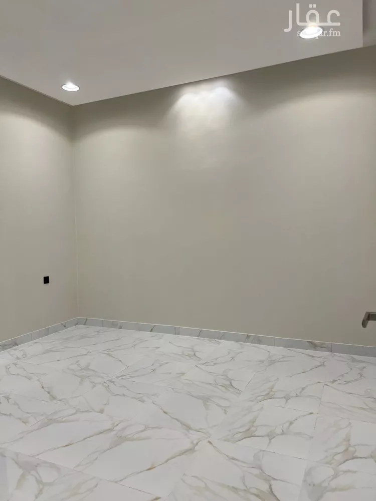 فيلا للبيع في شارع ابو مسلم الخولاني, حي الملك فهد, مدينة عنيزة, منطقة القصيم صورة 3