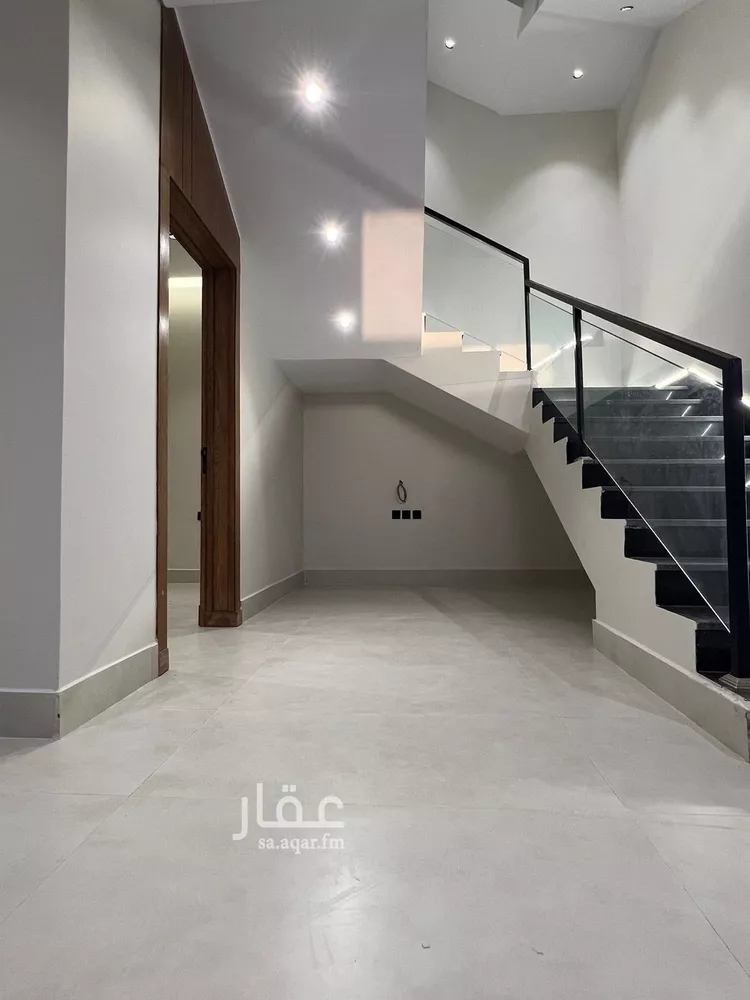 فيلا للبيع في شارع الحسن بن الفحام, حي المنار, مدينة عنيزه, منطقة القصيم صورة 2