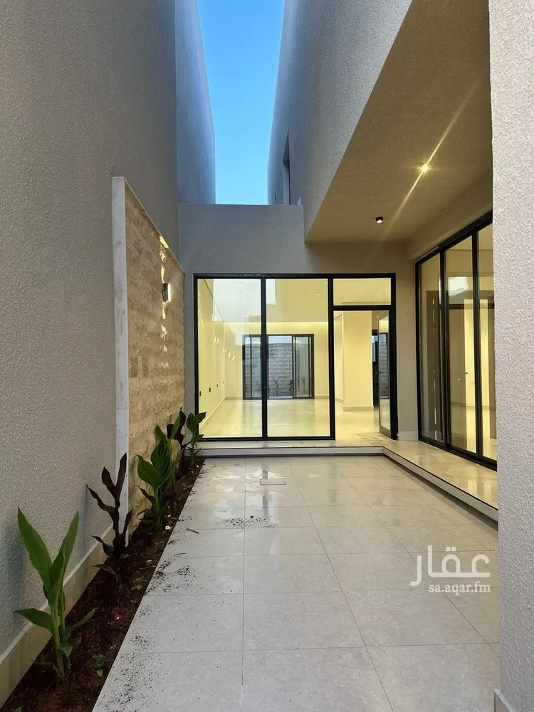 فيلا للبيع في شارع ابن حبان, حي الملك فهد, مدينة عنيزة, منطقة القصيم صورة 3