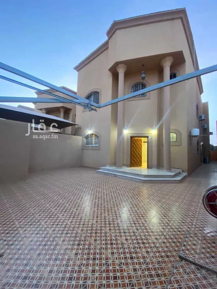 Villa for Sale in Ar Rass Al Hout 7