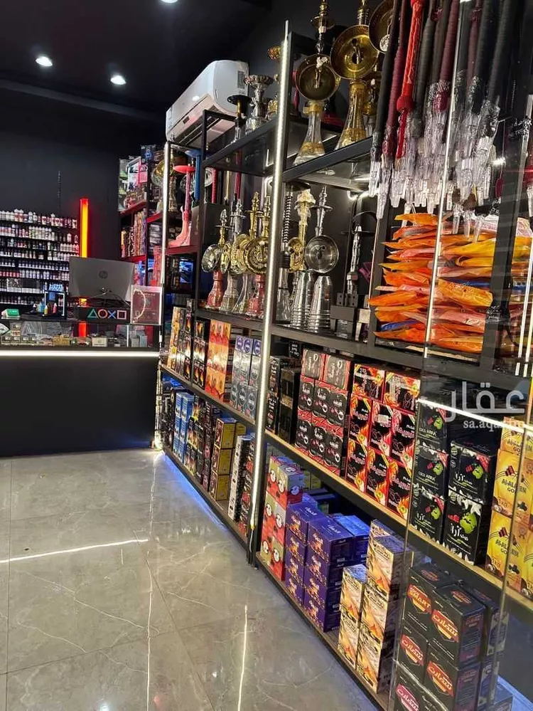 محل للبيع في شارع عبد الرحمن الخزاعي ، حي المروة ، جدة ، جدة صورة 3