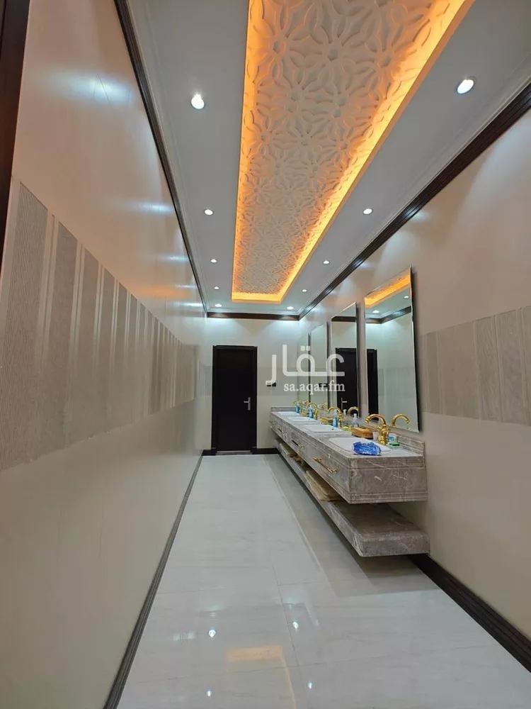 فيلا للإيجار في شارع أبي بكر الوراق, حي المهدية, مدينة الرياض, منطقة الرياض صورة 5