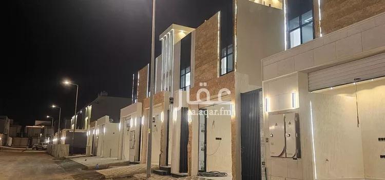 فيلا للبيع في شارع النفوذ, حي عكاظ, مدينة الرياض, منطقة الرياض صورة 2