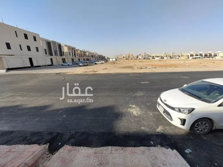دور للبيع في شارع حرب السلمي, حي بدر, مدينة الرياض, منطقة الرياض صورة 3