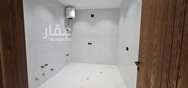 دور للبيع في شارع ممر35, حي طيبة, مدينة الرياض, منطقة الرياض 9