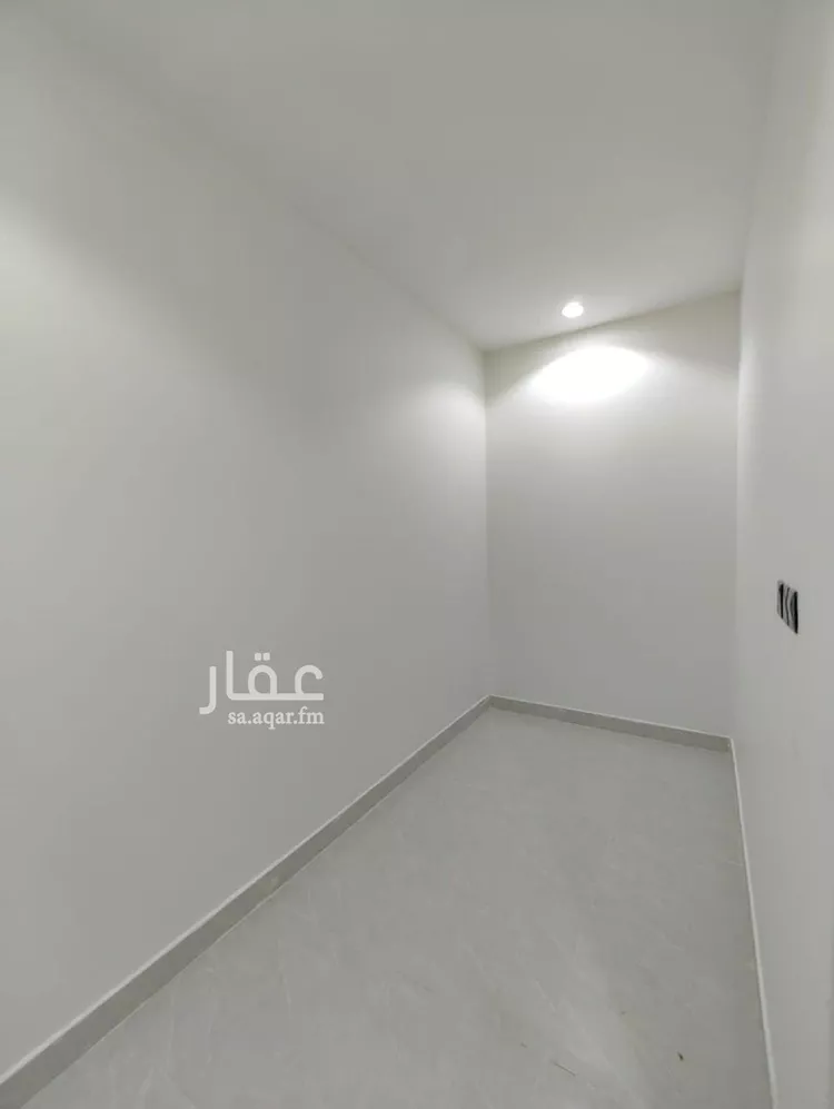 دور للبيع في شارع حرب السلمي, حي بدر, مدينة الرياض, منطقة الرياض صورة 2