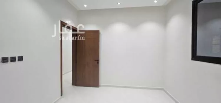 دور للبيع في شارع طيب الإسم, حي طيبة, مدينة الرياض, منطقة الرياض صورة 3