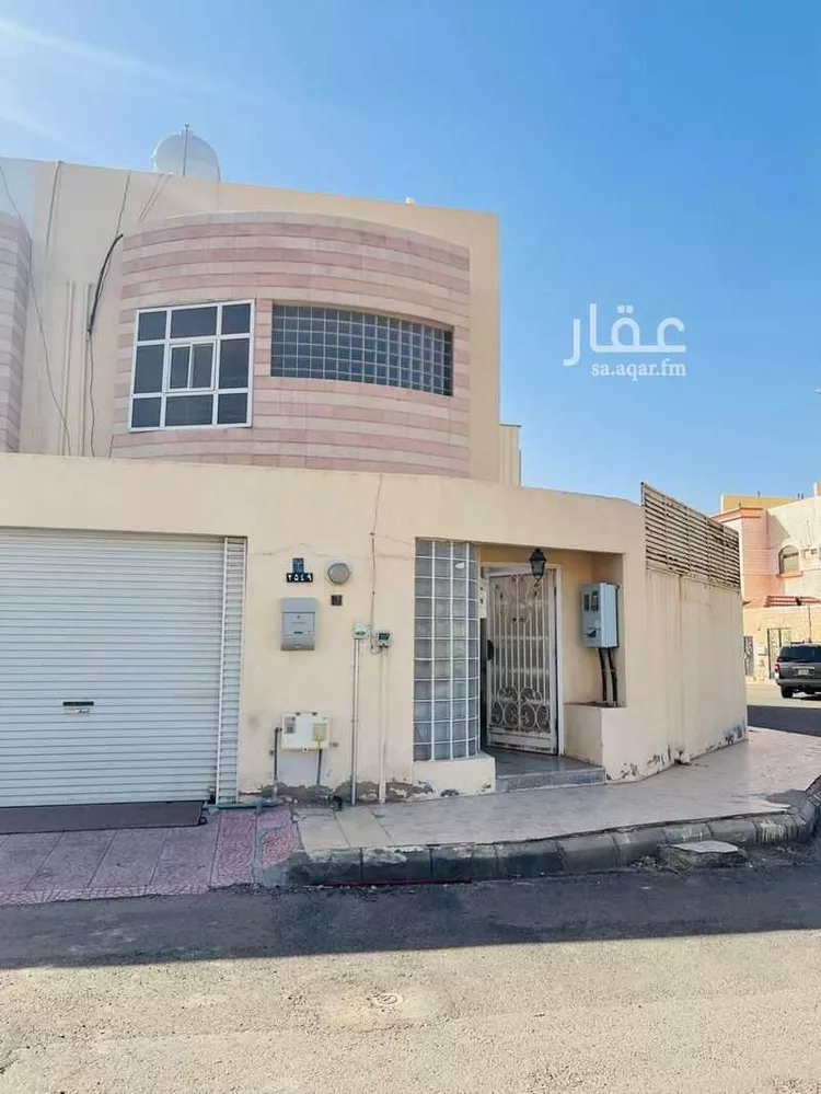 فيلا للبيع في شارع عبدالواحد ابن عبدالرحمن ابن هلال, حي الجابرة, مدينة المدينة المنورة, منطقة المدينة المنورة صورة 3