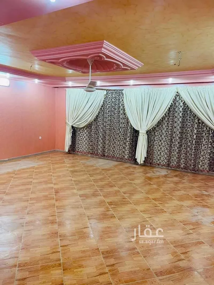فيلا للبيع في شارع عبدالواحد ابن عبدالرحمن ابن هلال, حي الجابرة, مدينة المدينة المنورة, منطقة المدينة المنورة صورة 5