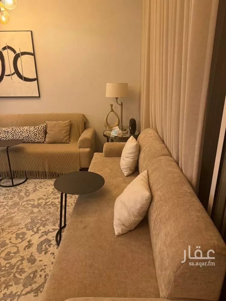 فيلا للبيع في شارع أحمد بن صفوان المالقي, حي الرمال, مدينة الرياض, منطقة الرياض 8