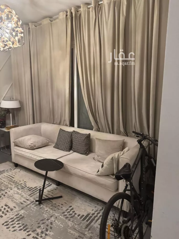 فيلا للبيع في شارع أحمد بن صفوان المالقي, حي الرمال, مدينة الرياض, منطقة الرياض 11