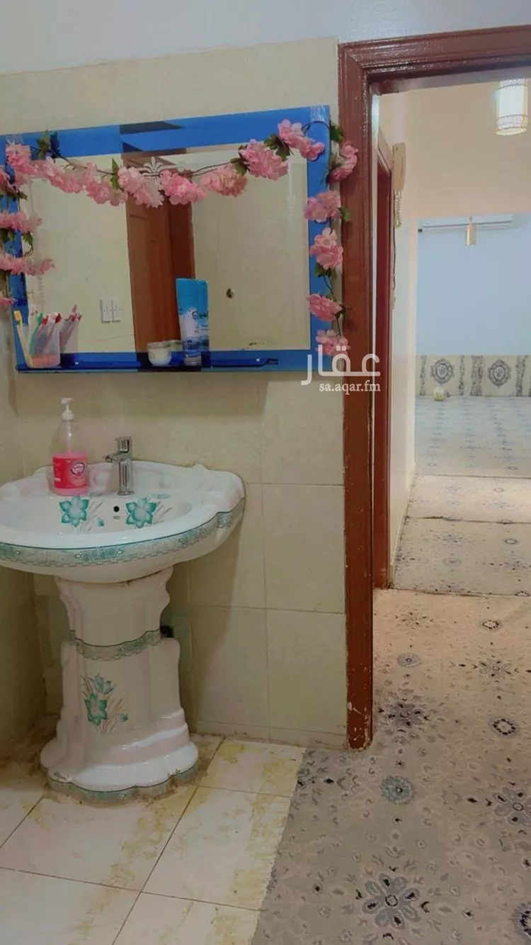 فيلا للبيع في شارع عفراء النجيل, حي العريجاء الغربي, مدينة الرياض, منطقة الرياض صورة 4