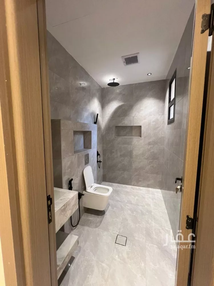 دور للبيع في شارع احمد بن عفيف, حي الجنادرية, مدينة الرياض, منطقة الرياض