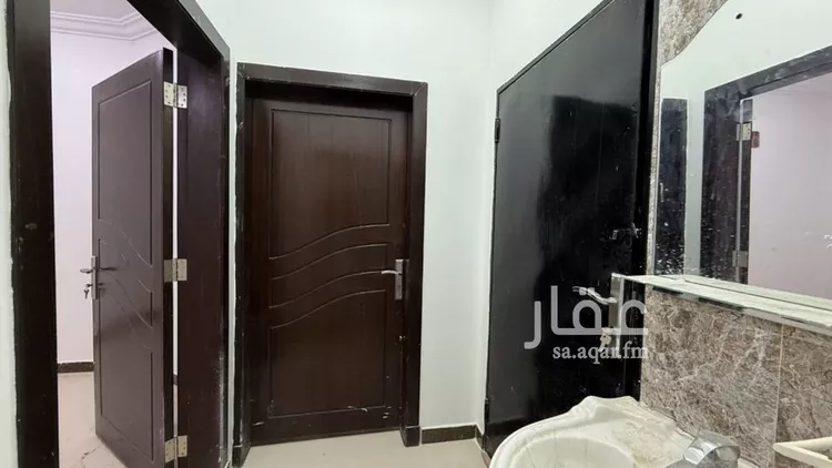 فيلا للبيع في شارع عبدالله مدهر, حي العوالي, مدينة الرياض, منطقة الرياض 7