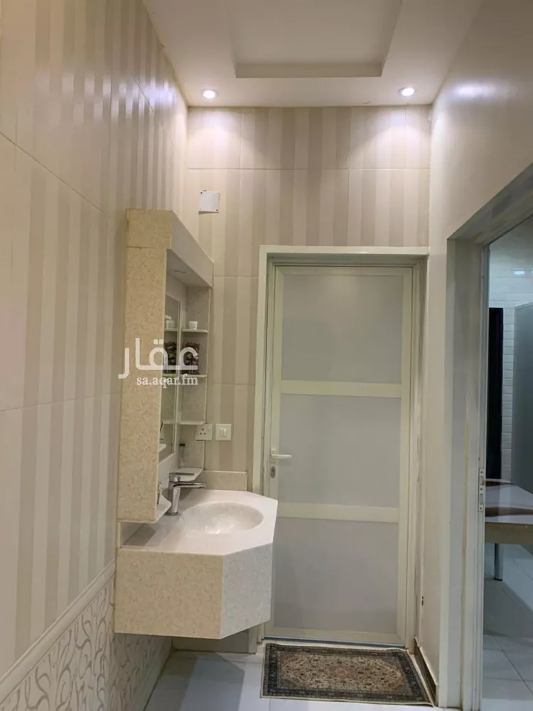 فيلا للإيجار في شارع يوسف المفيد, حي العوالي, مدينة الرياض, منطقة الرياض صورة 3