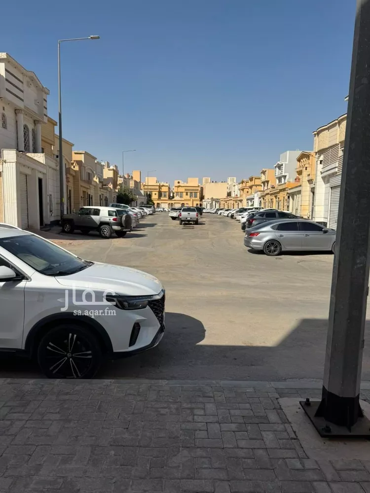 فيلا للبيع في شارع أحمد بن صفوان المالقي, حي الرمال, مدينة الرياض, منطقة الرياض 14