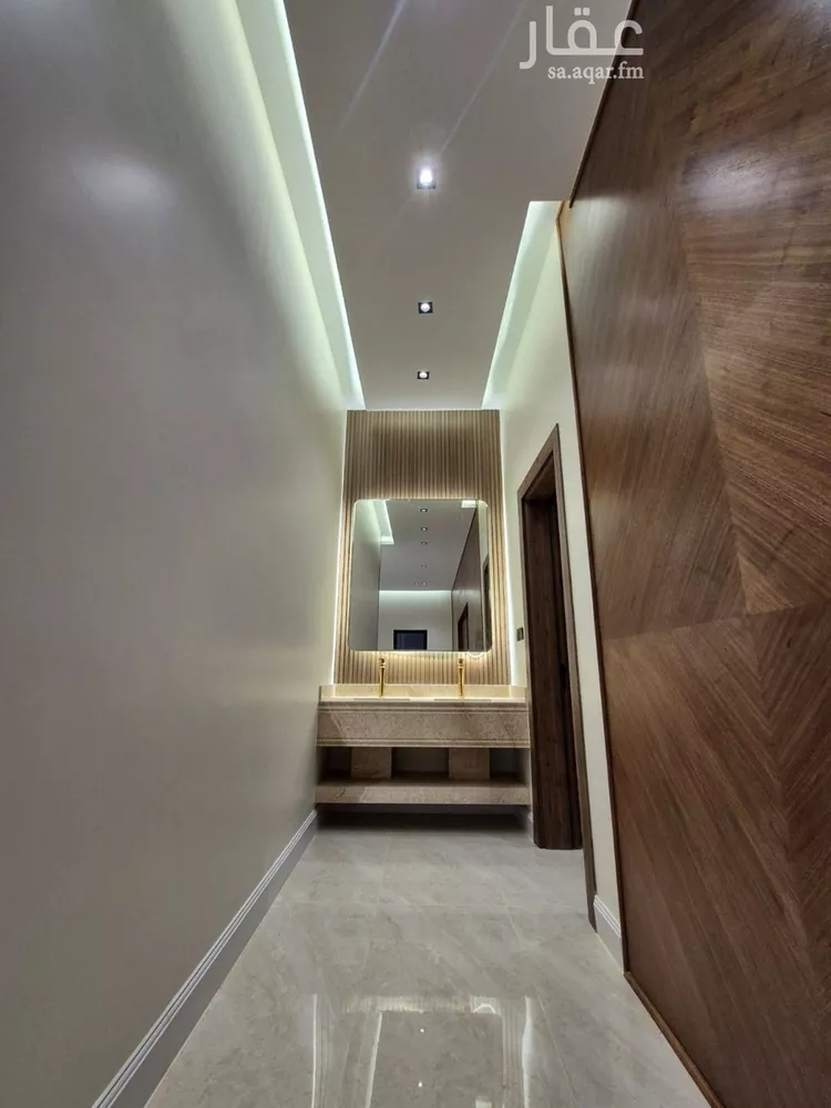 دور للبيع في شارع طارق بن شهاب, حي العارض, مدينة الرياض, منطقة الرياض صورة 4