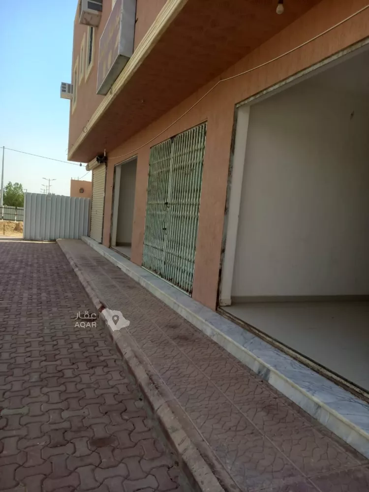 Building for Sale in Thadiq Al Janadriyah