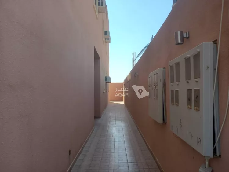 Building for Sale in Thadiq Al Janadriyah 4