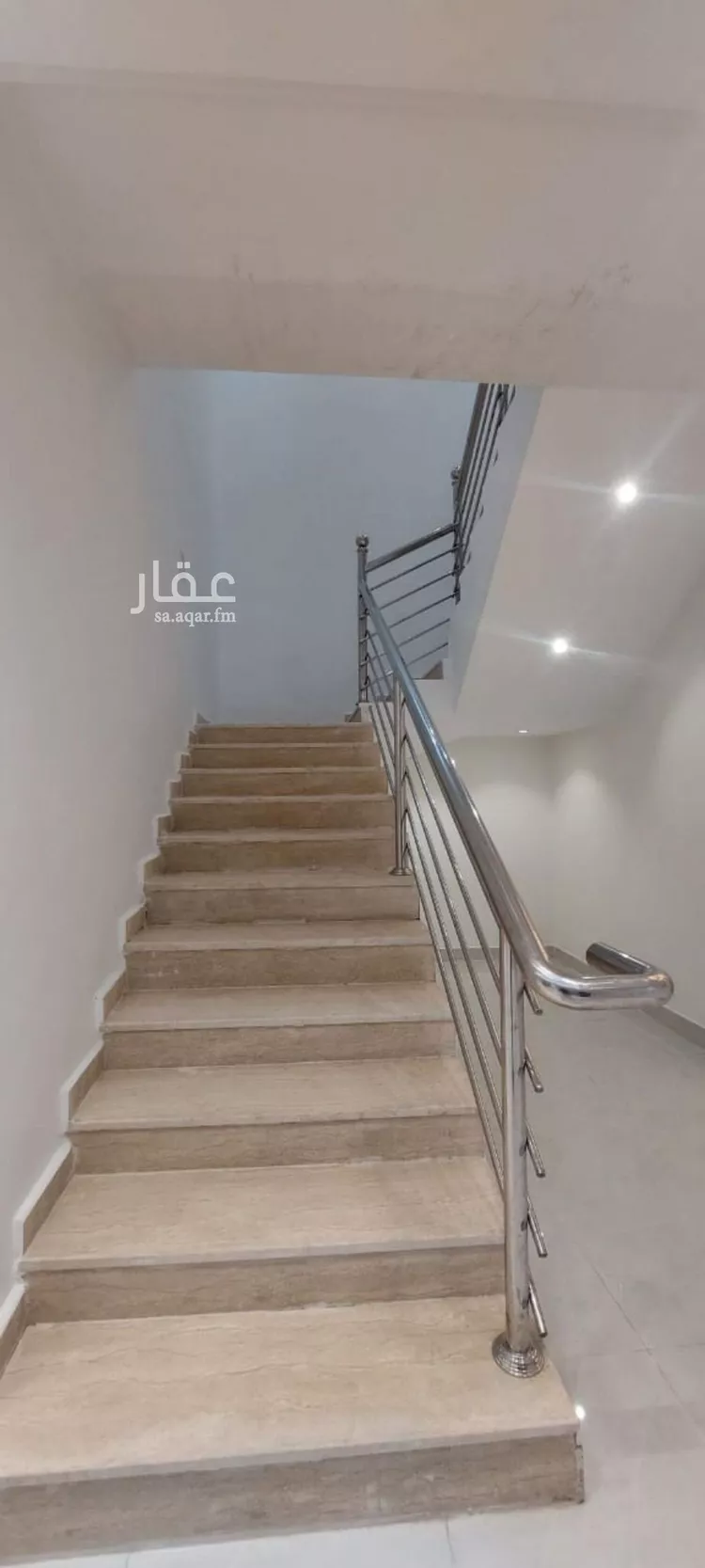 فيلا للبيع في شارع ابي الطيب, حي بدر, مدينة الرياض, منطقة الرياض صورة 3